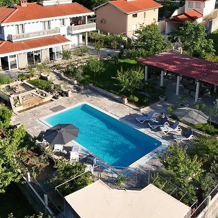 Pool House Maslina Lejlighed Mostar Eksteriør billede