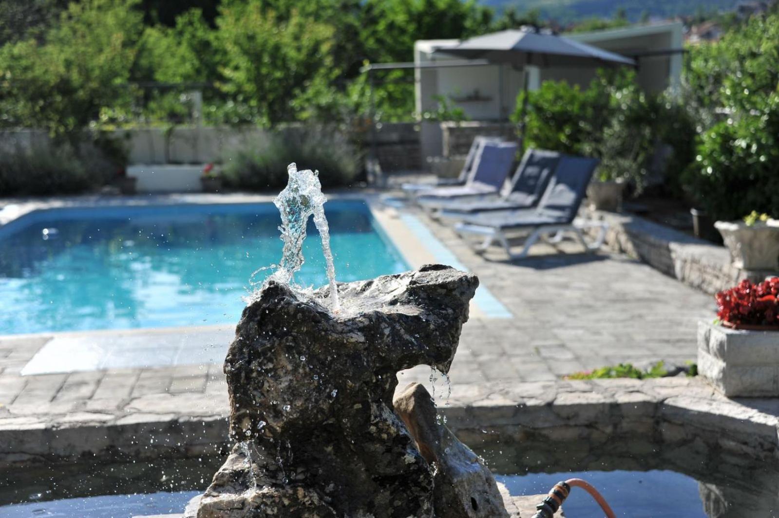 Pool House Maslina Lejlighed Mostar Eksteriør billede