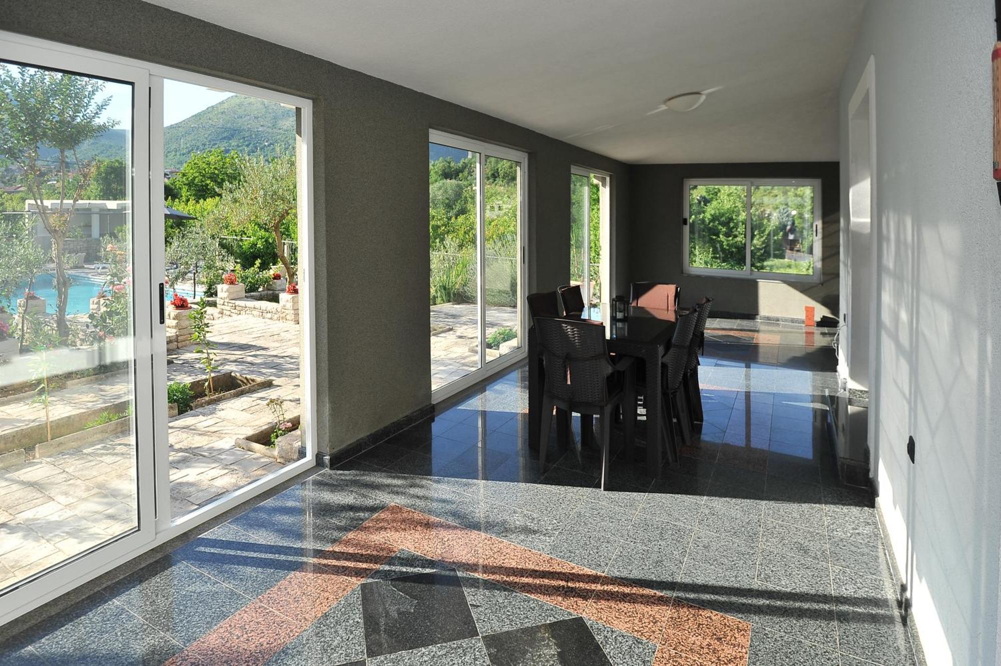 Pool House Maslina Lejlighed Mostar Eksteriør billede