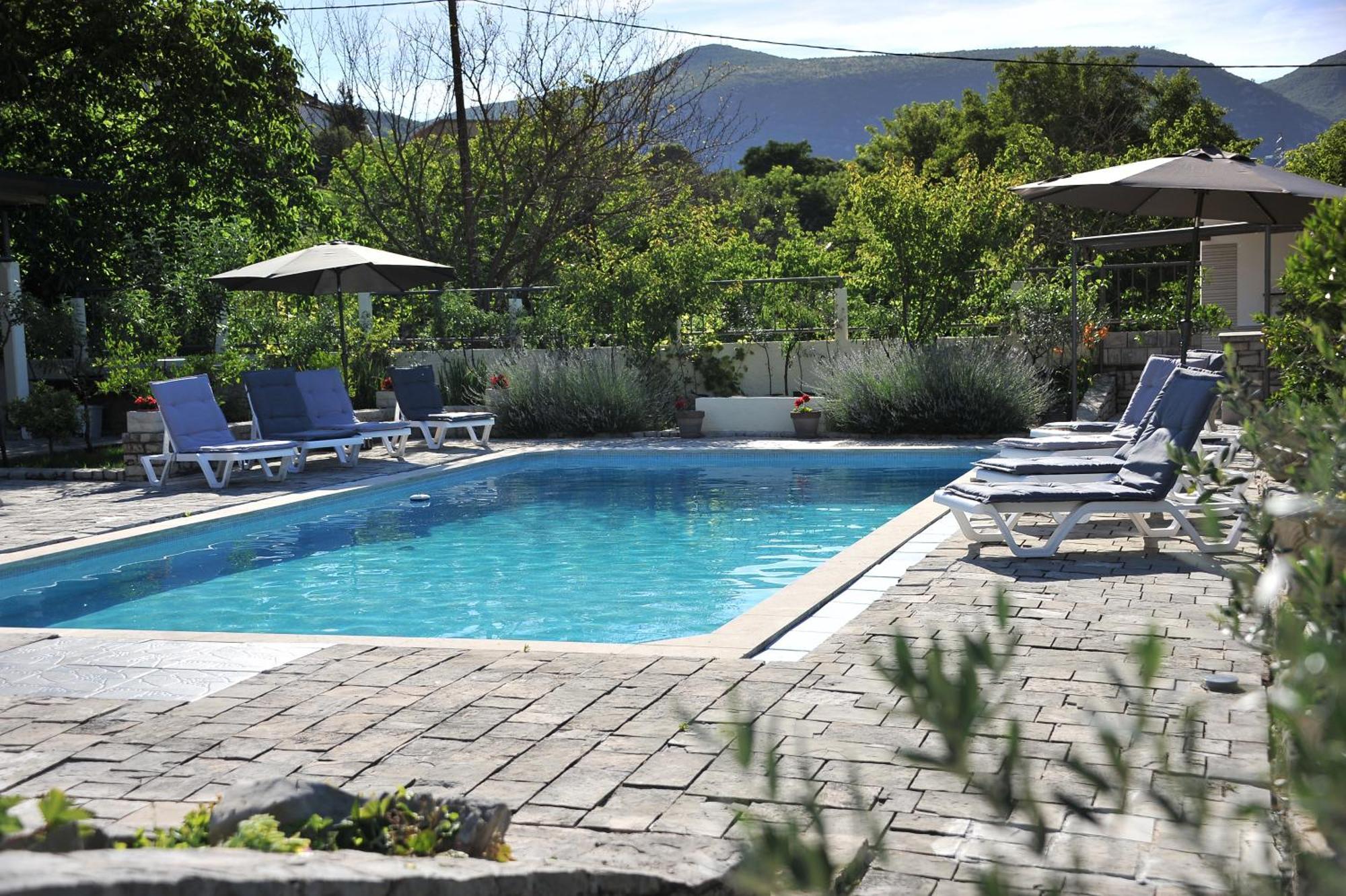Pool House Maslina Lejlighed Mostar Eksteriør billede
